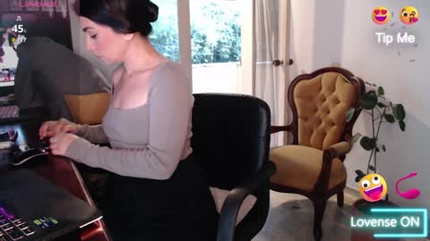 Snapshot of alex_and_theprof chatting on January 2025 11:56:02 AM ALEX online show from January 2025 11:56:02 AM