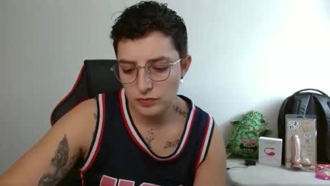 Snapshot of alex_parker07 chatting on October 2025 07:03:02 PM Alex Parker online show from October 2025 07:03:02 PM