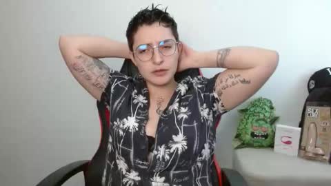 Snapshot of alex_parker07 chatting on October 2025 08:11:02 PM Alex Parker online show from October 2025 08:11:02 PM