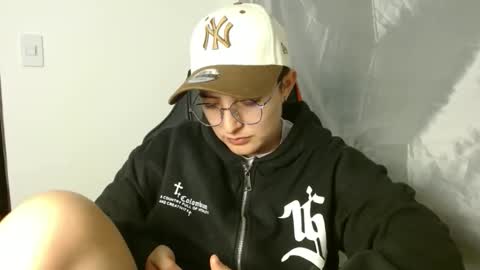 Snapshot of alex_parker07 chatting on December 2025 12:05:02 AM Alex Parker online show from December 2025 12:05:02 AM