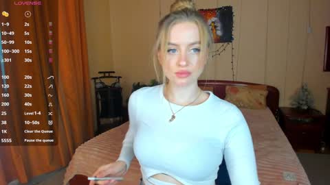 Snapshot of alexa_glory chatting on January 2025 12:20:02 PM Alexa online show from January 2025 12:20:02 PM