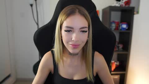 Alexi online show from September 2025 01:00:01 PM