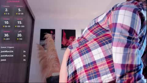 Snapshot of alice_barry chatting on November 2025 12:44:02 AM Alice online show from November 2025 12:44:02 AM