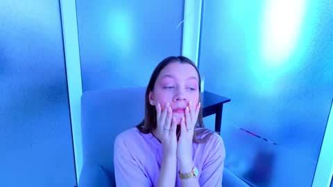 Snapshot of alice_charmy chatting on February 2025 05:30:01 AM Alice in Wonderland online show from February 2025 05:30:01 AM