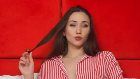 AliceMunro online show from December 2024 01:15:02 AM