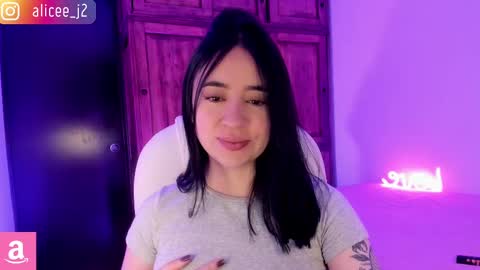 Aliceee  ..   97YP9VWGZHrefnav wishlist lists 1 online show from February 2025 05:06:01 PM