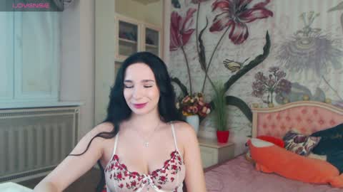 Veronica online show from December 2024 12:54:02 PM