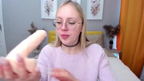 Snapshot of alinaocean chatting on November 2025 08:13:01 AM alinaocean online show from November 2025 08:13:01 AM