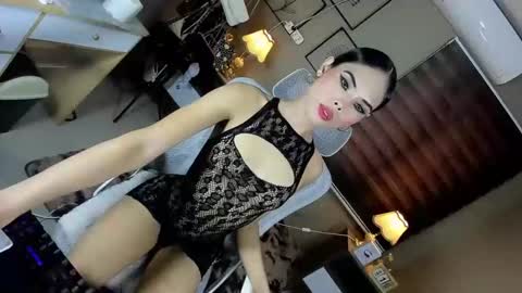 hello your lovely ALIYAH online show from January 2025 03:33:01 AM