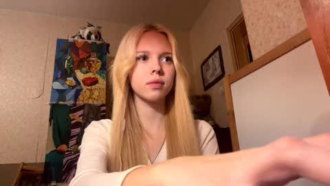 Snapshot of allegralenherr chatting on October 2025 05:33:01 AM Lina online show from October 2025 05:33:01 AM