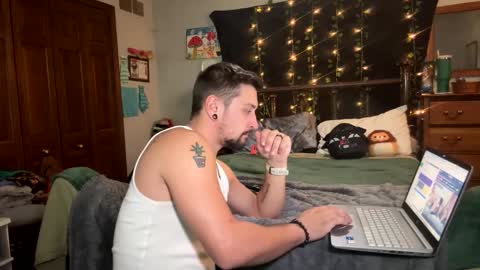 alphadomcole online show from November 2025 03:28:01 AM