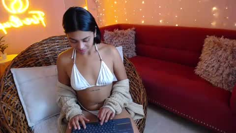 alyn online show from February 2025 12:54:01 PM