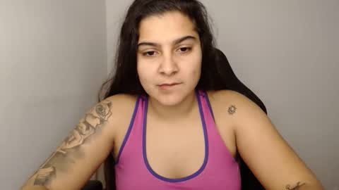 The queen of the biceps  online show from January 2025 10:31:01 PM