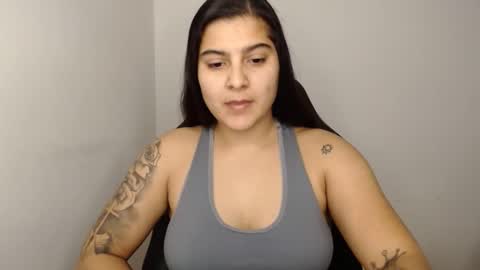 The queen of the biceps  online show from January 2025 11:48:01 PM