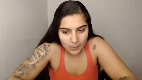 The queen of the biceps  online show from January 2025 04:21:01 PM