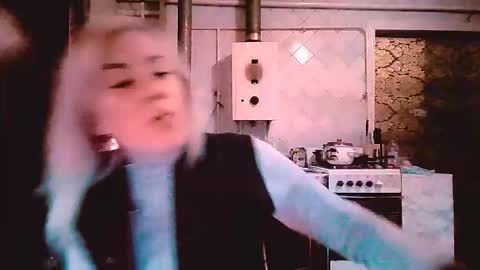 Amanda online show from September 2025 08:51:02 AM