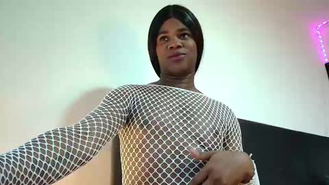ambar gil  online show from February 2025 06:39:01 PM