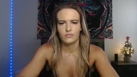 Amber online show from November 2025 03:12:02 PM