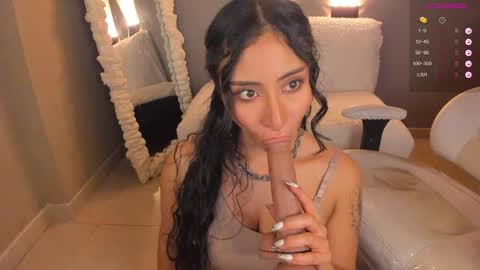amber_curly online show from January 2025 07:03:01 PM