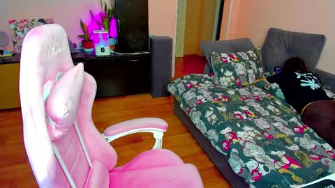 Snapshot of ameli_moon chatting on October 2025 01:36:03 PM Eileen online show from October 2025 01:36:03 PM