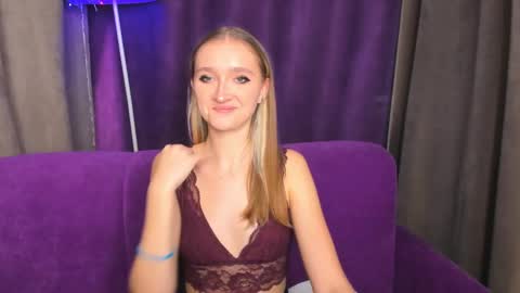 Snapshot of ameliawise chatting on December 2024 11:45:01 AM ameliawise online show from December 2024 11:45:01 AM