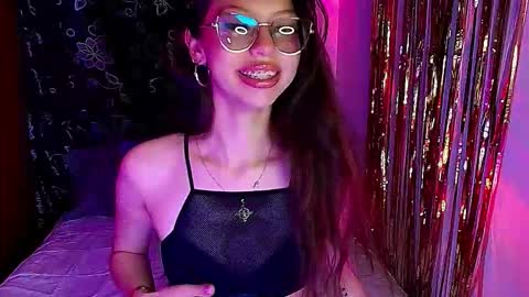 Snapshot of ammeliejoy chatting on November 2025 12:21:01 AM Ammelie online show from November 2025 12:21:01 AM