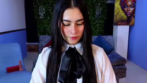 Amy online show from November 2025 07:13:01 PM