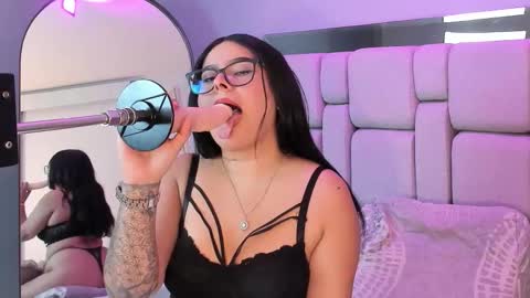 Snapshot of amywhitte_ chatting on December 2025 07:55:01 PM amywhitte_ online show from December 2025 07:55:01 PM