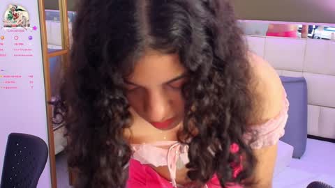 Snapshot of anahi_maite chatting on January 2025 10:24:01 PM Anahi online show from January 2025 10:24:01 PM