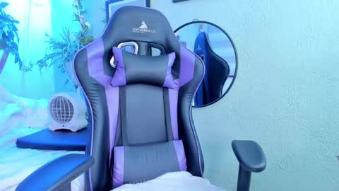 Snapshot of anapola_ chatting on December 2024 11:23:02 AM ana online show from December 2024 11:23:02 AM