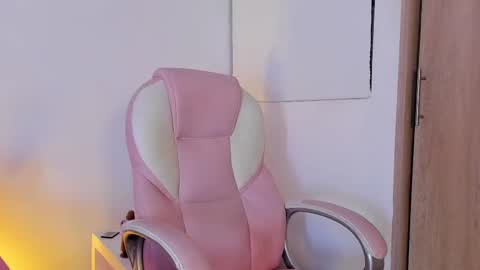 Snapshot of anastaciablake chatting on November 2025 05:06:02 AM Anastacia online show from November 2025 05:06:02 AM