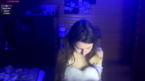 Ashley Cooper online show from November 2025 05:35:02 PM