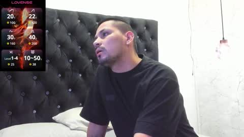 andressterling  online show from September 2025 11:21:02 AM