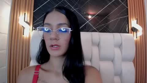 Angel online show from September 2025 07:35:01 PM