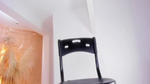 Snapshot of angel_nicolas chatting on December 2024 09:17:01 PM ANGEL online show from December 2024 09:17:01 PM