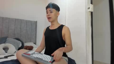 Angel online show from September 2025 04:14:02 AM