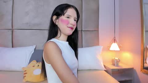 Snapshot of angelag_ chatting on November 2025 08:21:01 PM angelag_ online show from November 2025 08:21:01 PM