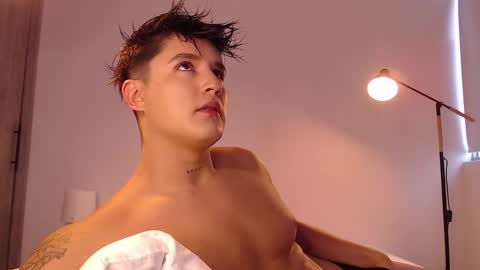 Angel online show from November 2025 07:02:02 PM