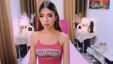 Snapshot of angelic076039 chatting on October 2025 02:04:02 PM MISS PAU online show from October 2025 02:04:02 PM