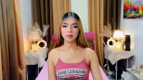 Snapshot of angelic076039 chatting on October 2025 04:21:02 AM MISS PAU online show from October 2025 04:21:02 AM