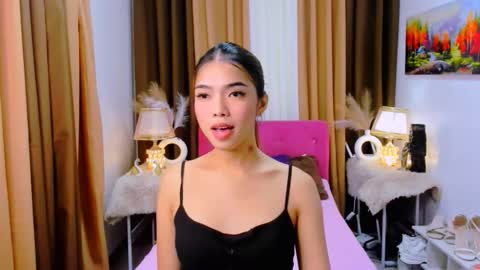 Snapshot of angelic076039 chatting on October 2025 01:25:01 AM MISS PAU online show from October 2025 01:25:01 AM