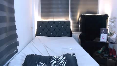 angella_dior online show from September 2025 06:07:01 PM