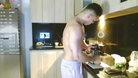 Angelm888-  online show from February 2025 04:20:01 AM