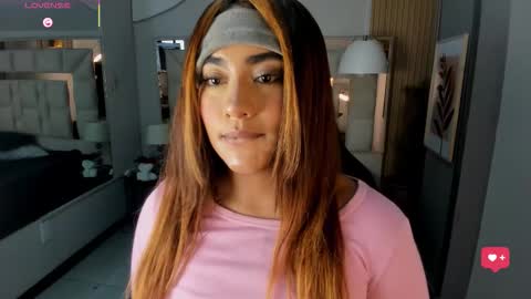 Anguel  online show from November 2025 05:16:02 AM