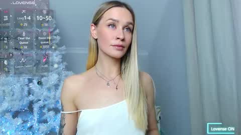 anita_delicious online show from December 2025 09:44:01 PM