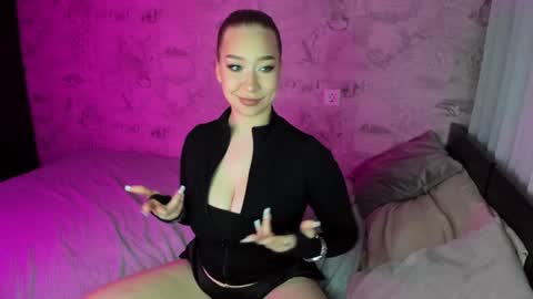 Annabelle online show from January 2025 09:00:01 PM