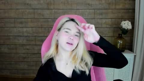 AnnaDelon online show from September 2025 04:22:01 AM