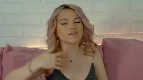 AnnaDelon online show from September 2025 04:20:02 PM