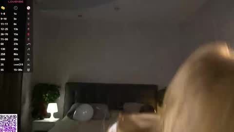 Snapshot of annettaregino chatting on November 2025 07:12:02 PM Eva online show from November 2025 07:12:02 PM