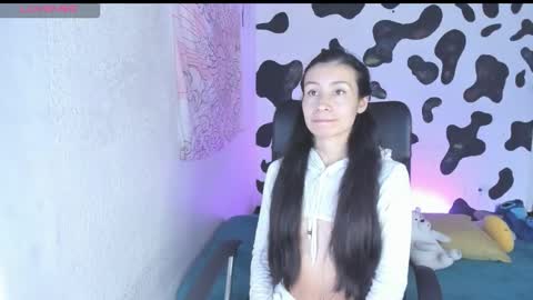 Snapshot of annie_smith22 chatting on December 2025 09:20:01 PM Annie online show from December 2025 09:20:01 PM